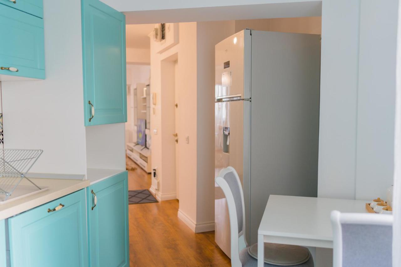 Cozy & Spacious 2Br Apartment With Netflix ブカレスト エクステリア 写真